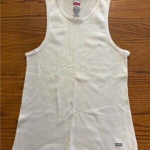 NWOT Set of 4 Levi's Men's Size M White Ribbed Tank Undershirt